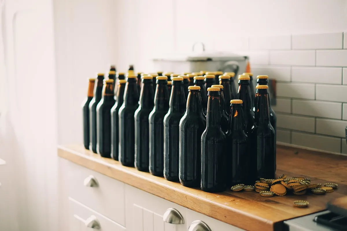 Lager vs. Ale: A Beginner's Guide to Fermentation, Flavor, and Food Pairing